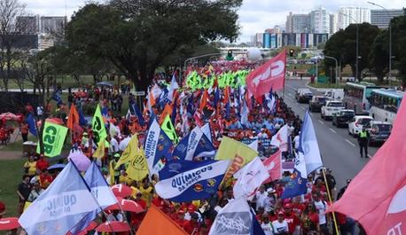 bancarios-dos-sindicatos-da-fetec-cutcn-fortalecem-marcha-da-classe-trabalhadora