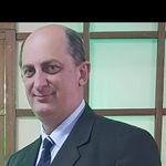 Foto de {{ member.name}}
