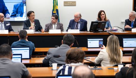 presidente-da-fenae-participa-de-audiencia-na-camara-sobre-previdencia-complementar