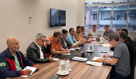 negociacoes-avancam-e-mercantil-reduz-meta-da-plr-2025-em-resposta-a-coe
